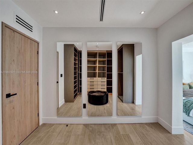 2066 NE 174th St ., North Miami Beach, FL 33162