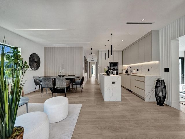 2066 NE 174th St ., North Miami Beach, FL 33162