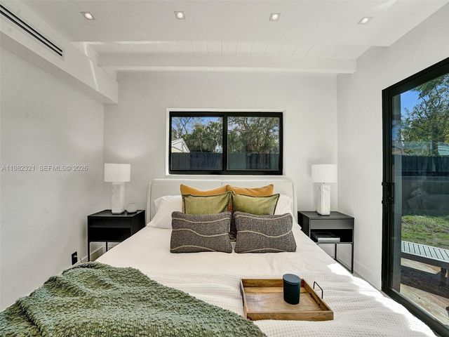 2066 NE 174th St ., North Miami Beach, FL 33162