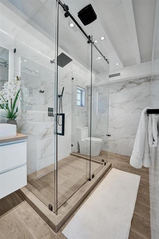 2066 NE 174th St ., North Miami Beach, FL 33162