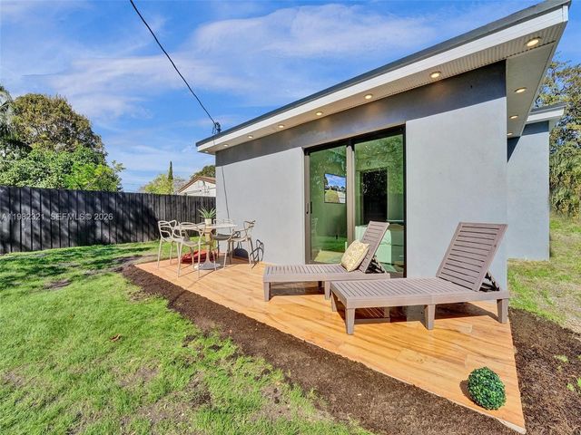 2066 NE 174th St ., North Miami Beach, FL 33162