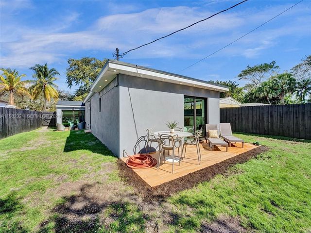 2066 NE 174th St ., North Miami Beach, FL 33162