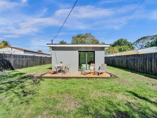 2066 NE 174th St ., North Miami Beach, FL 33162