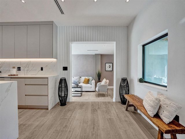 2066 NE 174th St ., North Miami Beach, FL 33162