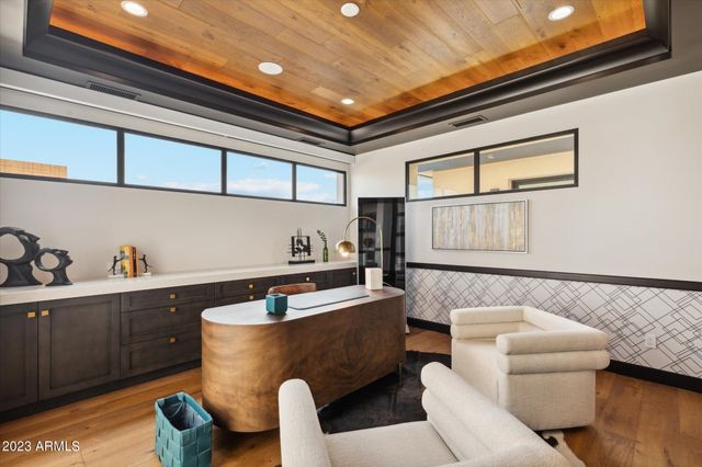 5031 N ASCENT Drive, Scottsdale, AZ 85251