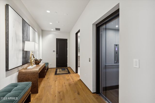 5031 N ASCENT Drive, Scottsdale, AZ 85251