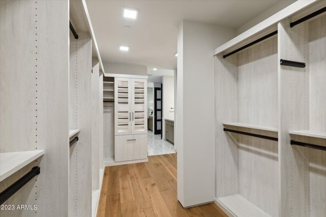 5031 N ASCENT Drive, Scottsdale, AZ 85251