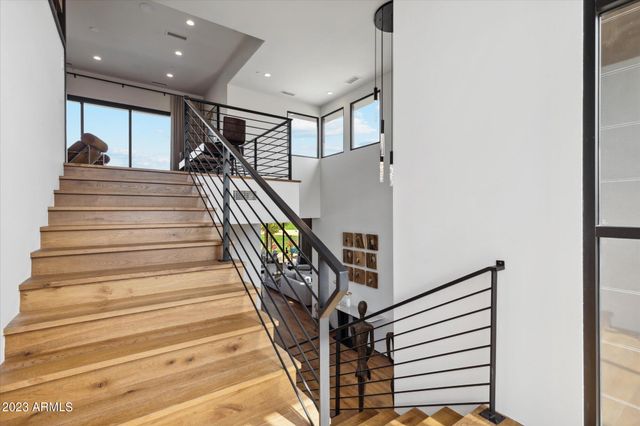 5031 N ASCENT Drive, Scottsdale, AZ 85251