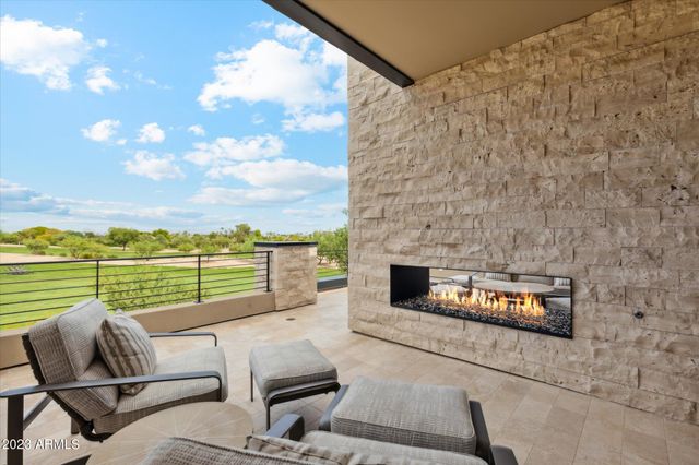 5031 N ASCENT Drive, Scottsdale, AZ 85251