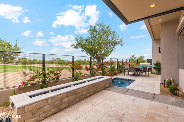 5031 N ASCENT Drive, Scottsdale, AZ 85251