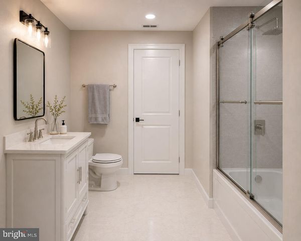 2810 ARTHUR AVE, Camden, NJ 08105