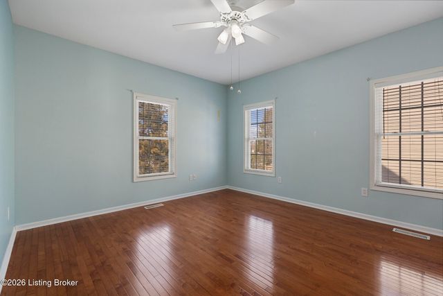 9609 Applewood Ct, Crestwood, KY 40014