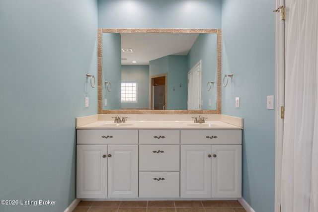 9609 Applewood Ct, Crestwood, KY 40014