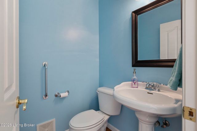 9609 Applewood Ct, Crestwood, KY 40014