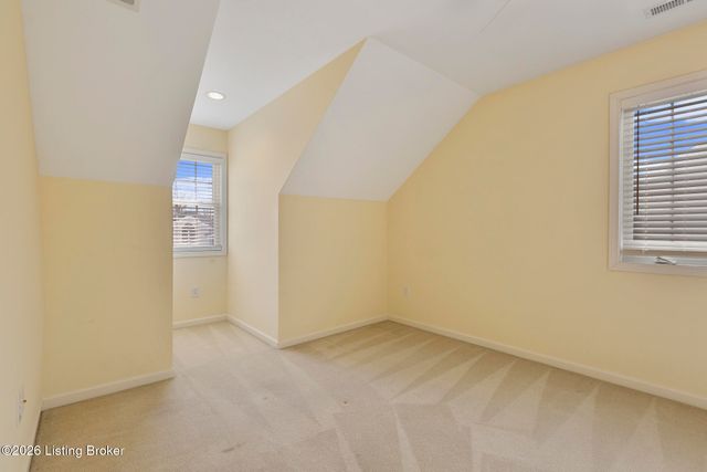 9609 Applewood Ct, Crestwood, KY 40014