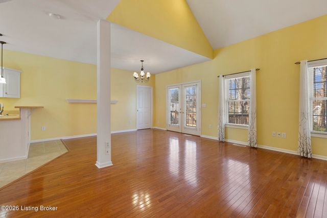 9609 Applewood Ct, Crestwood, KY 40014