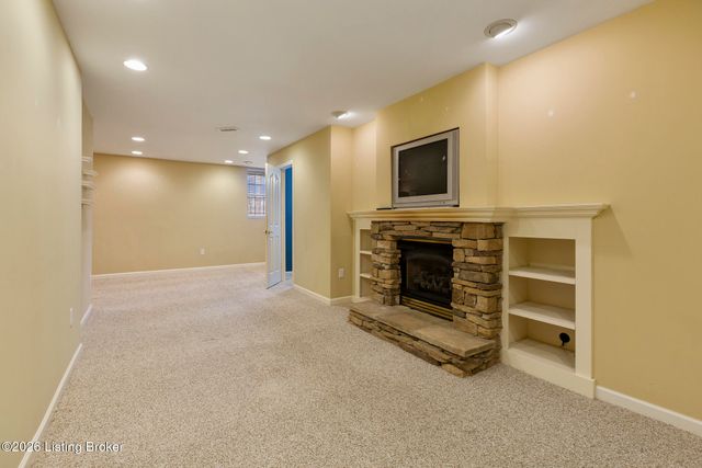 9609 Applewood Ct, Crestwood, KY 40014