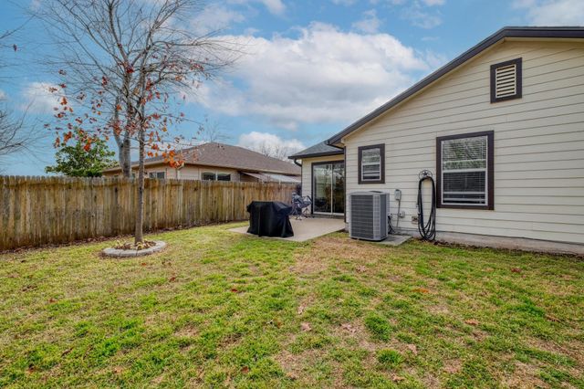 4302 Kings Canyon DR, Taylor, TX 76574