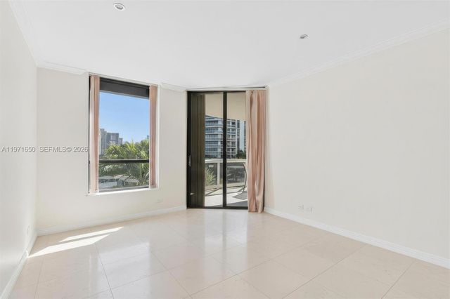 20191 E Country Club Dr 510, Aventura, FL 33180