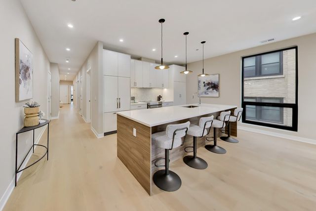 5114 S Kenwood Avenue 4B, Chicago, IL 60615