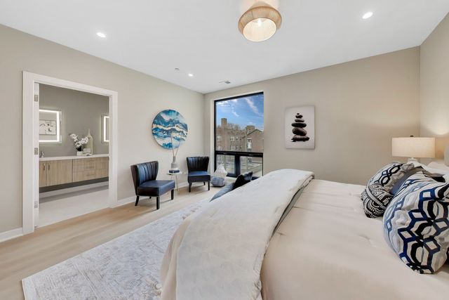 5114 S Kenwood Avenue 4B, Chicago, IL 60615