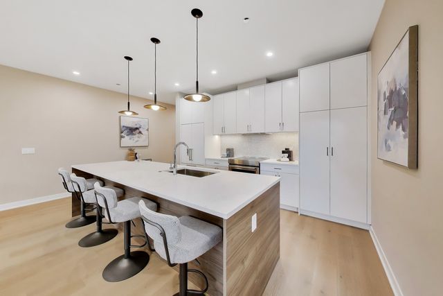 5114 S Kenwood Avenue 4B, Chicago, IL 60615