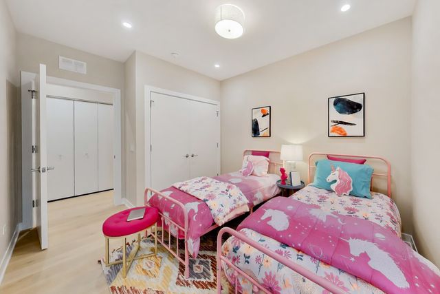 5114 S Kenwood Avenue 4B, Chicago, IL 60615