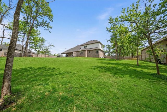 12418 Wildwood Drive, Rogers, AR 72756