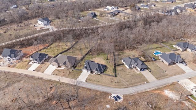 12418 Wildwood Drive, Rogers, AR 72756