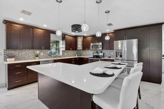 13647 Whippet Way W, Delray Beach, FL 33484