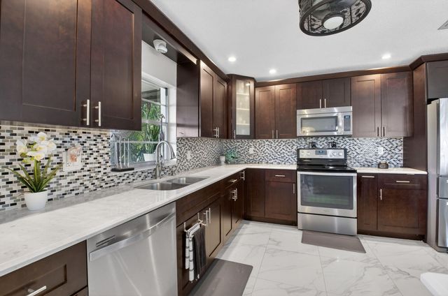 13647 Whippet Way W, Delray Beach, FL 33484