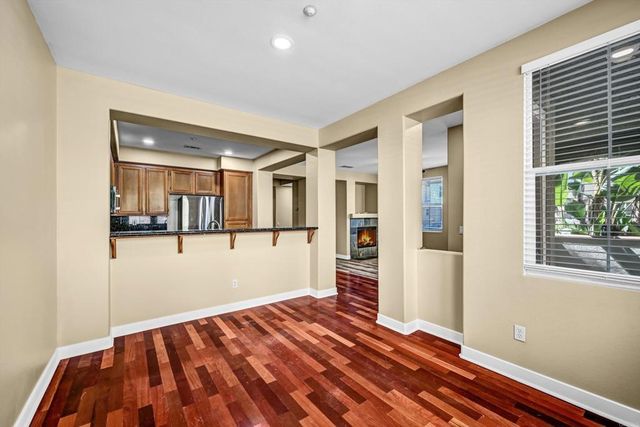 7885 Via Montebello 6, San Diego, CA 92129