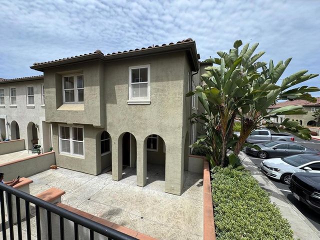 7885 Via Montebello 6, San Diego, CA 92129