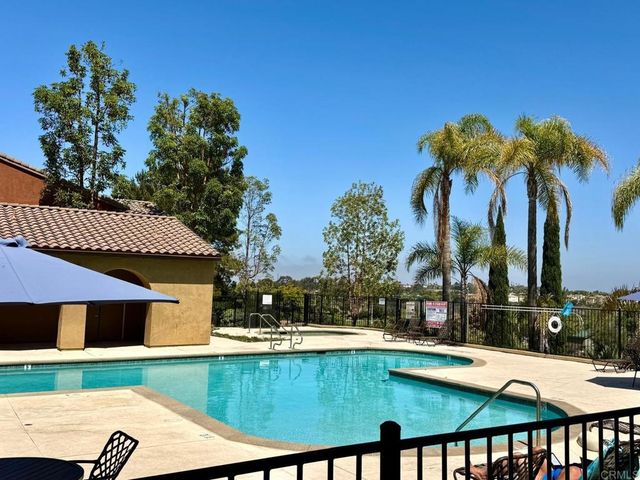 7885 Via Montebello 6, San Diego, CA 92129