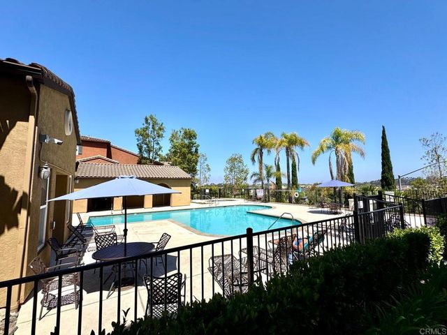 7885 Via Montebello 6, San Diego, CA 92129