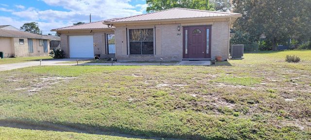342 NE Genesee Avenue, Port St. Lucie, Port St Lucie, FL 34983