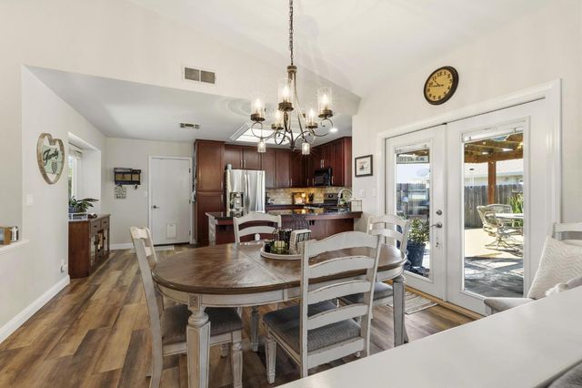 212 SW Country Club Dr, Colusa, CA 95932