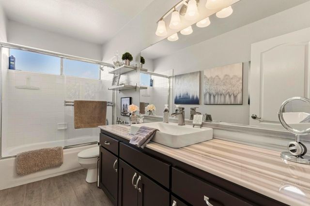 212 SW Country Club Dr, Colusa, CA 95932