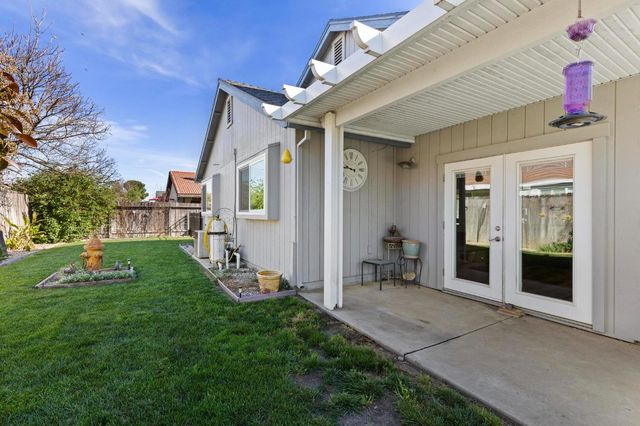 212 SW Country Club Dr, Colusa, CA 95932