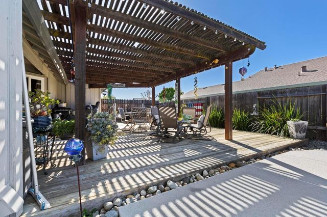 212 SW Country Club Dr, Colusa, CA 95932