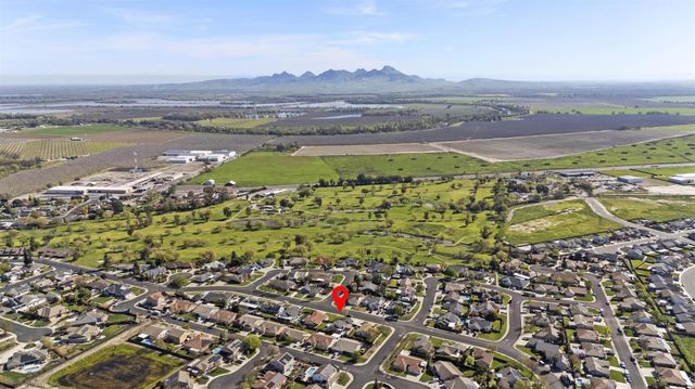 212 SW Country Club Dr, Colusa, CA 95932