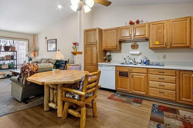 3330 S Robin Meadows Lane, Eau Claire, WI 54701