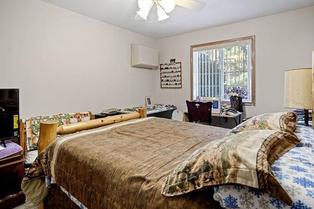 3330 S Robin Meadows Lane, Eau Claire, WI 54701