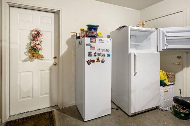 3330 S Robin Meadows Lane, Eau Claire, WI 54701