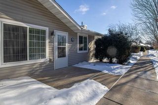3330 S Robin Meadows Lane, Eau Claire, WI 54701