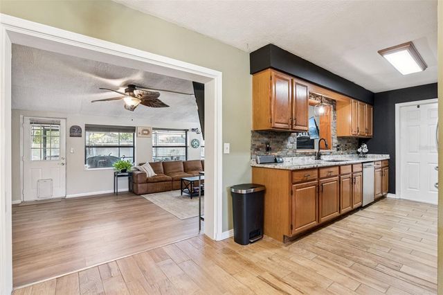 910 PARSON BROWN WAY, Longwood, FL 32750