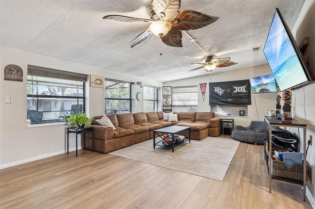 910 PARSON BROWN WAY, Longwood, FL 32750