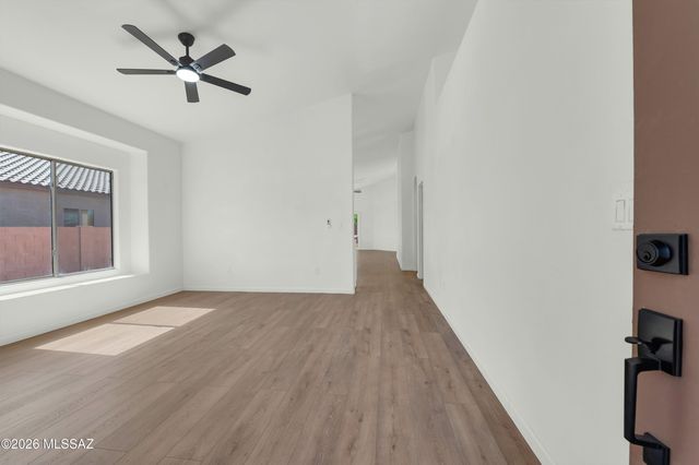 5645 W Cortaro Crossing Drive, Tucson, AZ 85742