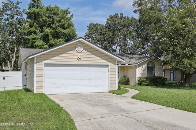 7826 ALLSPICE Circle E, Jacksonville, FL 32244