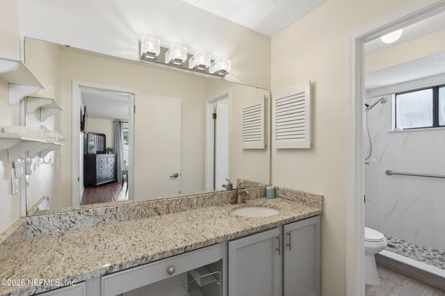 7826 ALLSPICE Circle E, Jacksonville, FL 32244